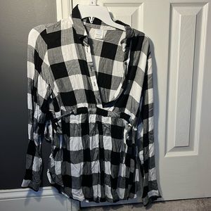 Small Maternity Black/white checkered flannel